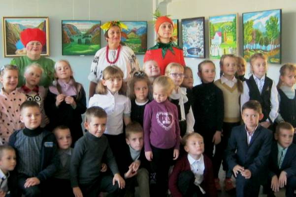 kramatorsk deti pomogajut ezhiku