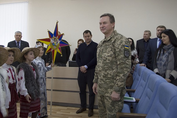 V Doneckoj oblgosadministracii sostojalos torzhestvennoe nagrazhdenie 11