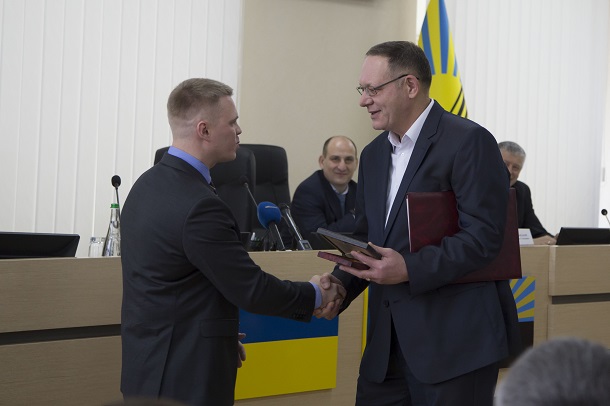 V Doneckoj oblgosadministracii sostojalos torzhestvennoe nagrazhdenie 6