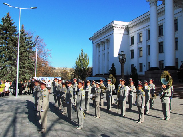 vojennyj orkestr ploshchad kramatorska 1