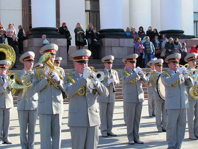 vojennyj orkestr ploshchad kramatorska 3