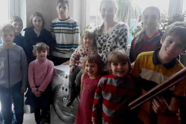 Prijatnyj sjurpriz dlja mnogodetnoj semi iz Kramatorska