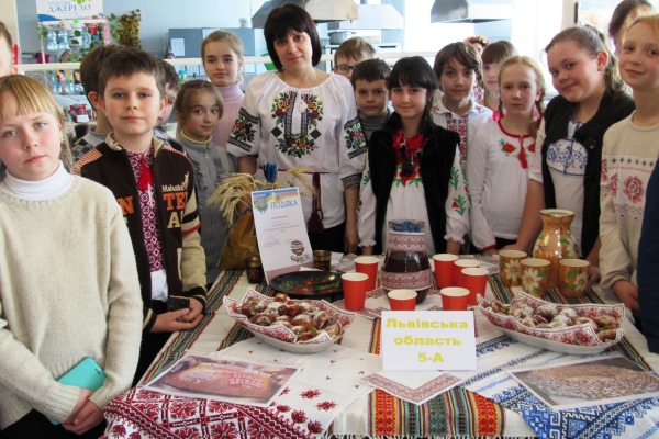 den ukrainskoj kuhni v kramatorske.jpg1