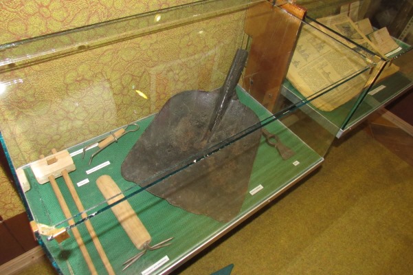 lopata v muzee istorii kramatorska