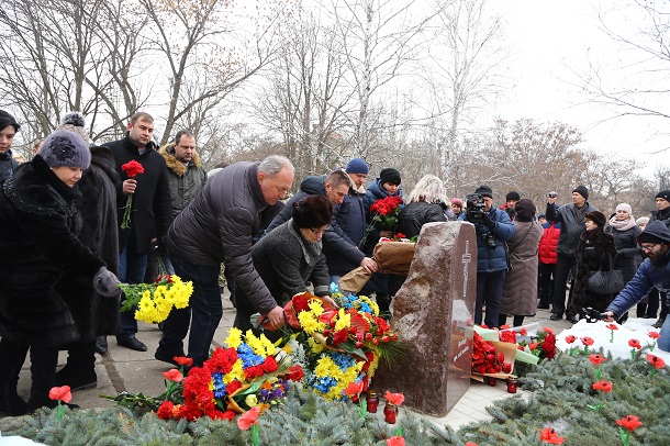 V Kramatorske proshel den pamjati 10 fevralja 18