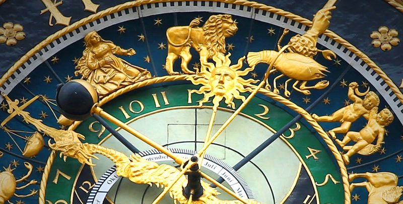 astronomical clock 408306 960 720