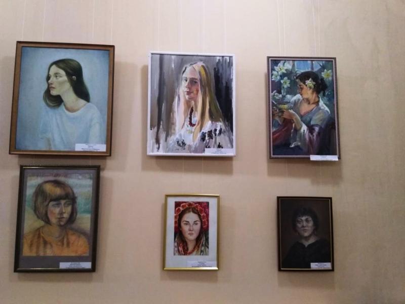 vyistavka zhenskih portretov 2