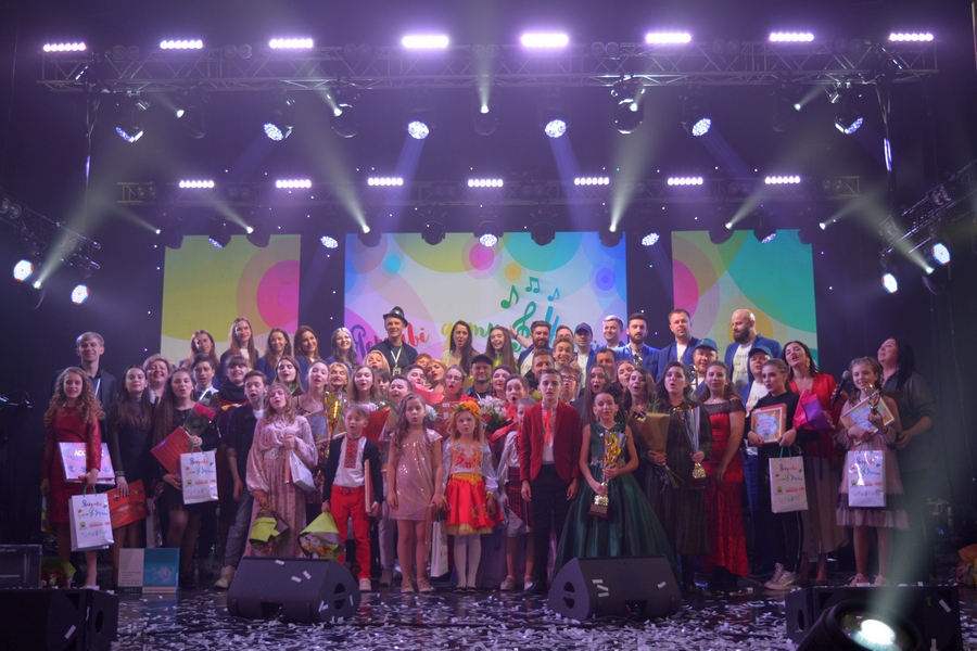 jaskravi dity ukrajiny final kramatorsk