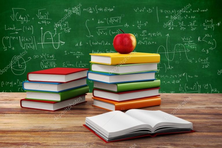 depositphotos 84238566 stock photo 3d books and apple school 768x512