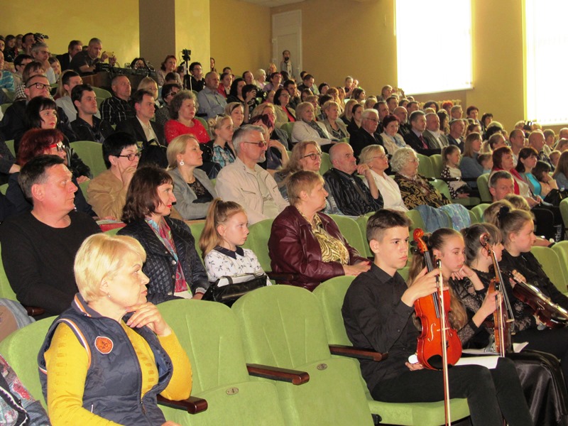 kocert simfonicheskogo orkestra kramatorsk.jpg4