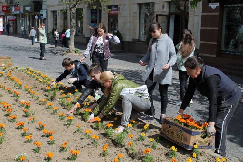 teatralnyj kollektiv shi2 kramatorsk.jpg3