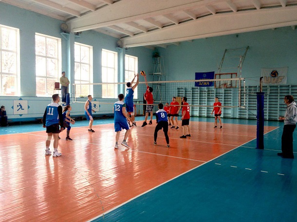 V Kramatorske sbornaja DGMA po volejbolu stala pobeditelem oblastnoj universiady 2