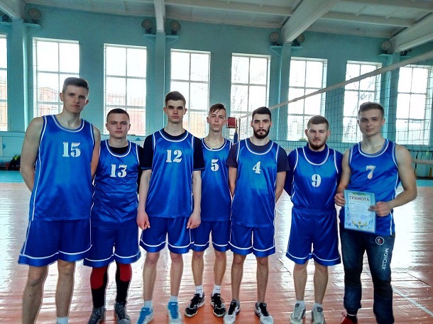 V Kramatorske sbornaja DGMA po volejbolu stala pobeditelem oblastnoj universiady 5