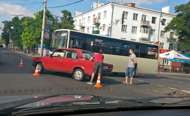V Kramatorske proizoshlo DTP s uchastiem avtobusa