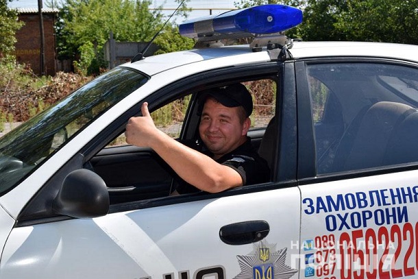 Policejskie voditeli iz Kramatorska sorevnovalis v lovkosti na polose prepjatstvij 1