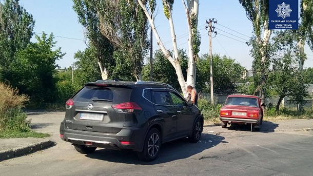 V Kramatorske na ulice Habarovskoj stolknulis dva avtomobilja 2