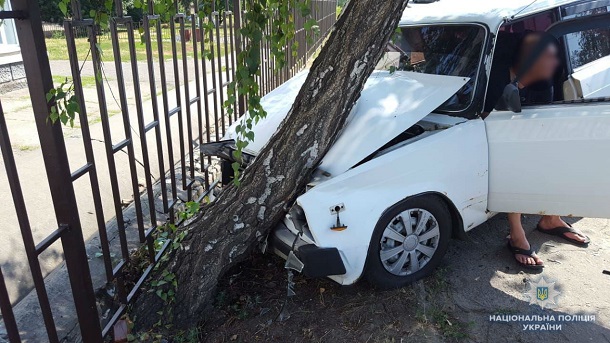 V Kramatorske policija ustanavlivaet obstojatelstva DTP na ulice Gampera 1
