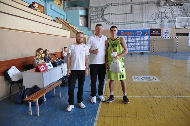 MBK Kramatorsk zanjal trete mesto na basketbolnom turnire v Mariupole 3