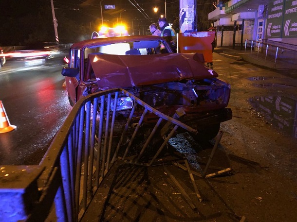 V Kramatorske za prazdnichnye sutki proizoshlo 3 dorozhno transportnyh proisshestvija s postradavshimi 3
