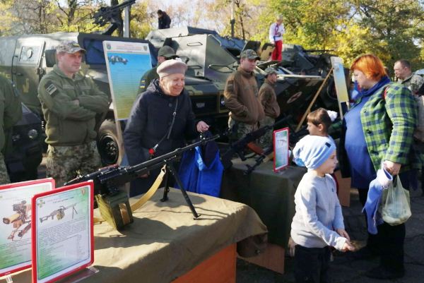 prazdnik dlja zashhitnikov kramatorsk0