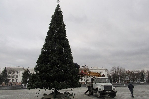 novogodnjaja elka kramatorsk