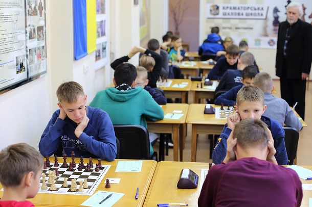 Kramatorsk opredelil chempionov Doneckoj oblasti po shahmatam sredi junoshej i devushek do 16 let 1
