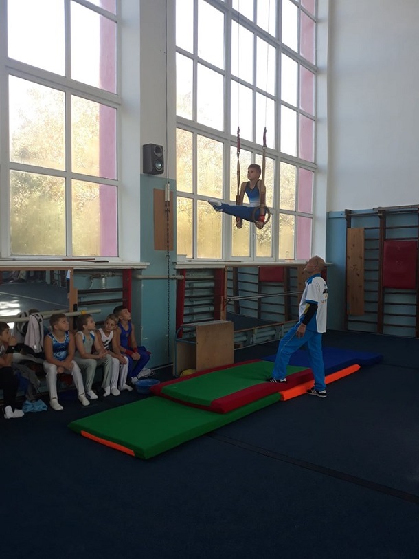 V Kramatorske sostojalsja Otkrytyj chempionat po sportivnoj gimnastike 4