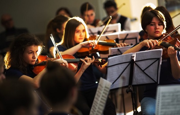 Junih muzikantіv zі vsієї Ukraїni zaproshujut na prosluhovuvannja do Molodіzhnogo simfonіchnogo orkestru UkraїniYsOU 1