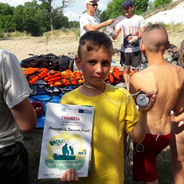 Rybaki iz Kramatorska prinjali uchastie v splave Jeko papa mozhet vse 4