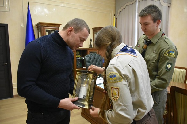 V Kramatorsk dostavili ogon iz Vifleema