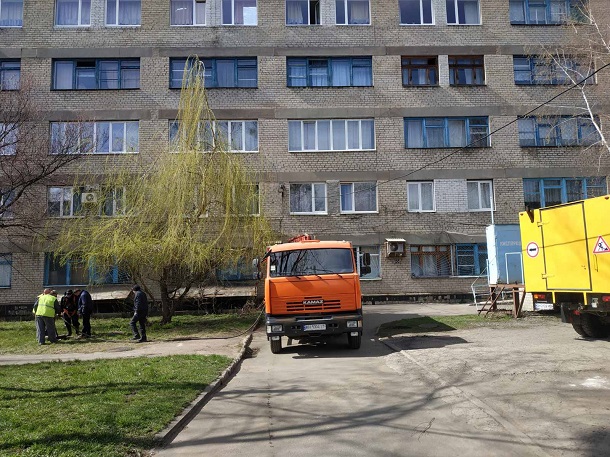V Kramatorske nachalas promyvka kanalizacionnyh kollektorov 4
