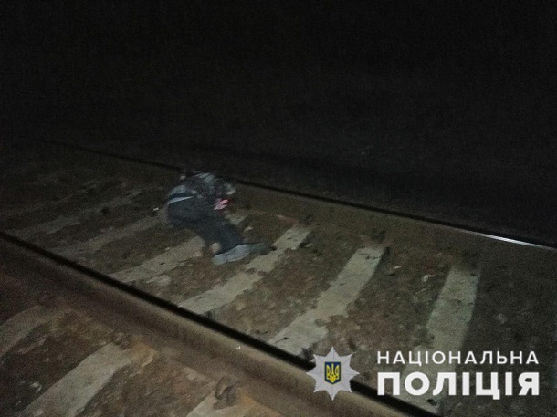 V Kramatorske starushka popala pod kolesa jelektropoezda