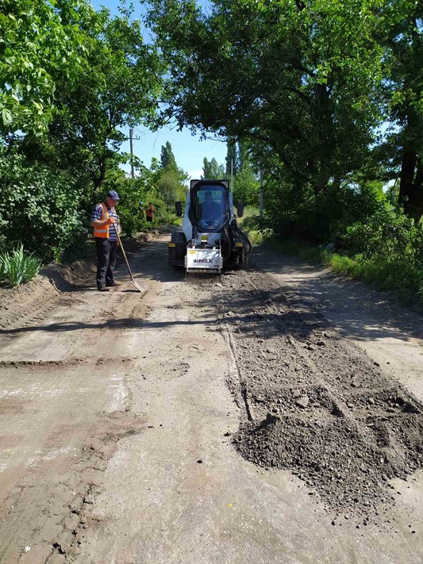 V Malotaranovke blagoustraivajut territoriju 3