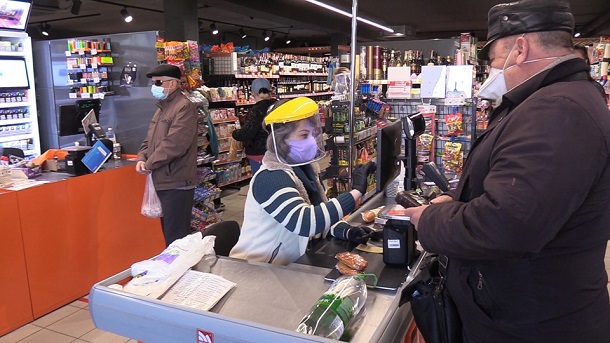 V supermarkety Kramatorska vhod bez masok zapreshhen 10