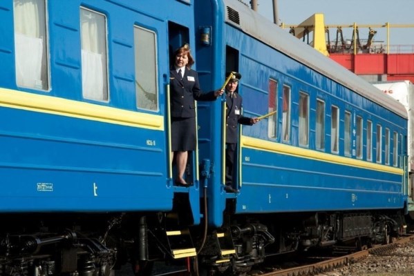poezda v ukraine0