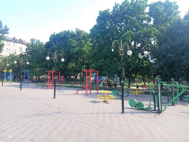skver mashinostroitelej kramatorsk min