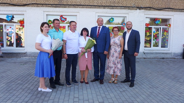 pervyj zvonok goncharenko podarki jasnogorka kramatorsk 20