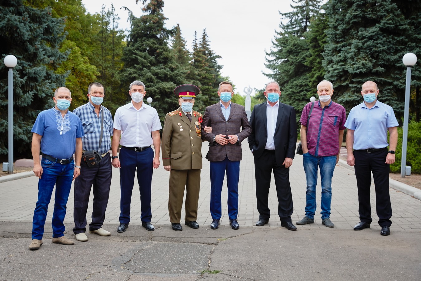 vozlozhenije cvetov den osvobozhdenija kramatorska 19