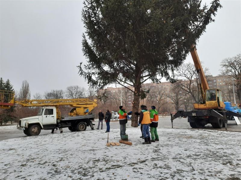 novogodnjaja elka dk bykova kramatorsk1