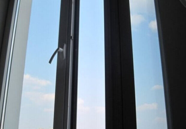 okno 620x430