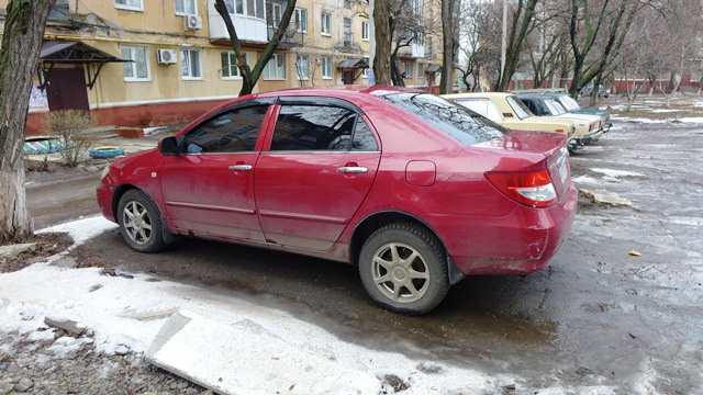 dvory parkovki avtomobili kramatorsk 1