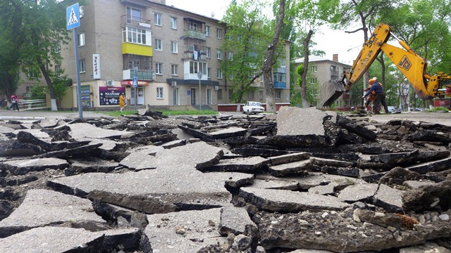 remont akademicheskaja trotuar 05 18 kramatorsk 2