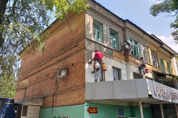 fasady domov novyj svet