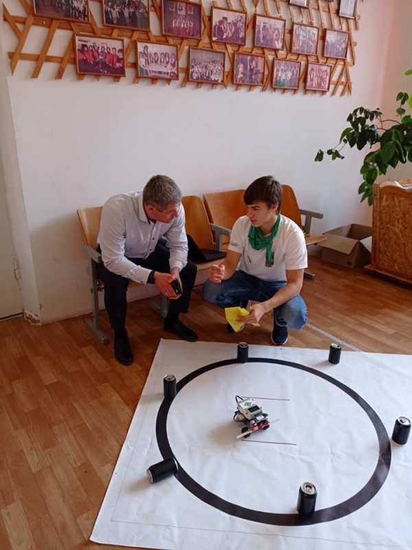 vystavka robotov.jpg11