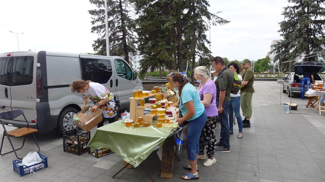jarmarka meda 14 08 kramatorsk 1
