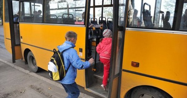 1629382539 diti v avtobus