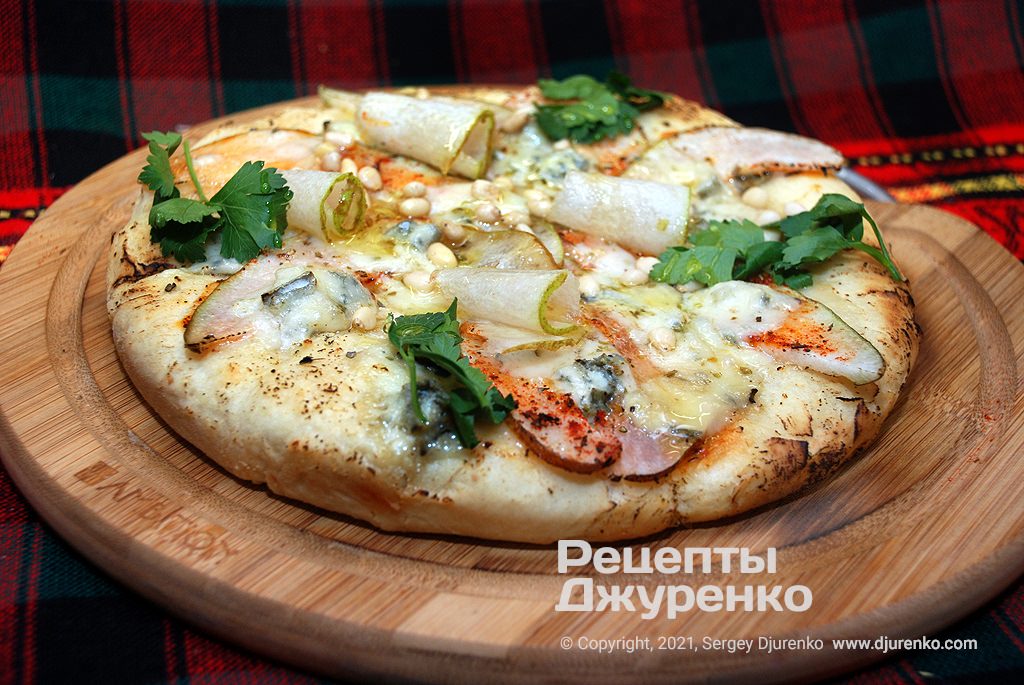 pizza s grushei i gorgonzoloi 11