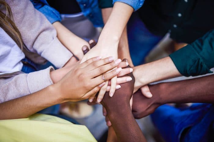 25366626 web1 210408 STI VolunteerUpdate volunteer 1 700x467