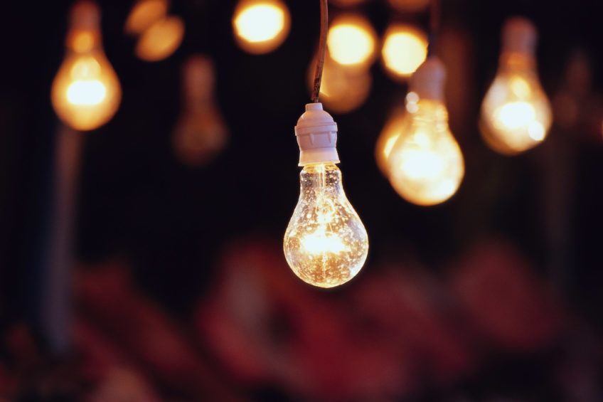 Light 848x565