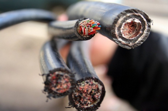 kabel telefon 1